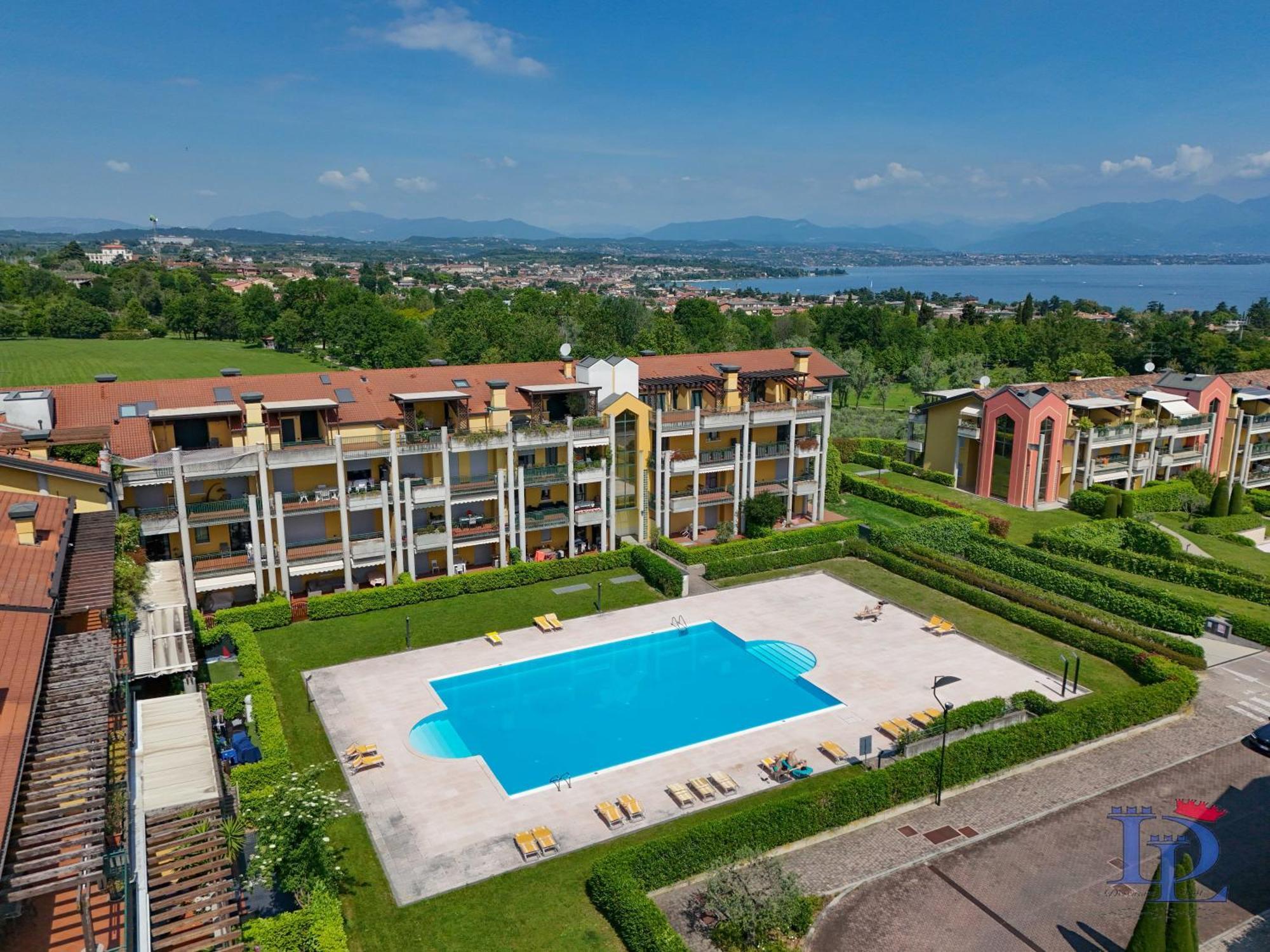 Desenzanoloft Official Partner Marriott Homes & Villas - Paradise Lake View In A 5 Pools Exclusive Residence 데센자노델가르다 외부 사진